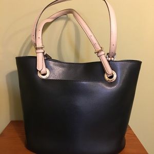 Michael Kors tote